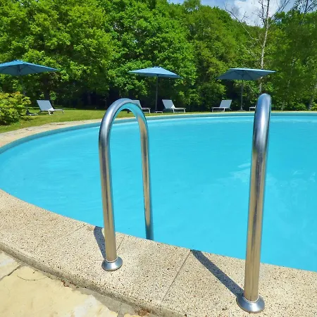 Charming With Swimming Pool In Espinasse-vozelle * Espinasse-Vozelle
